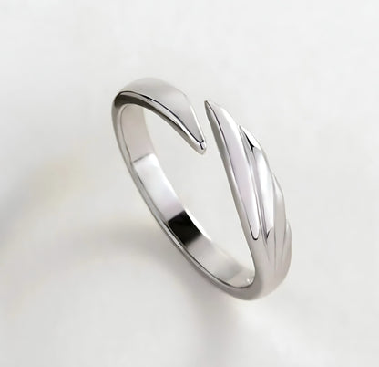 Eternal Dragon Bond Rings